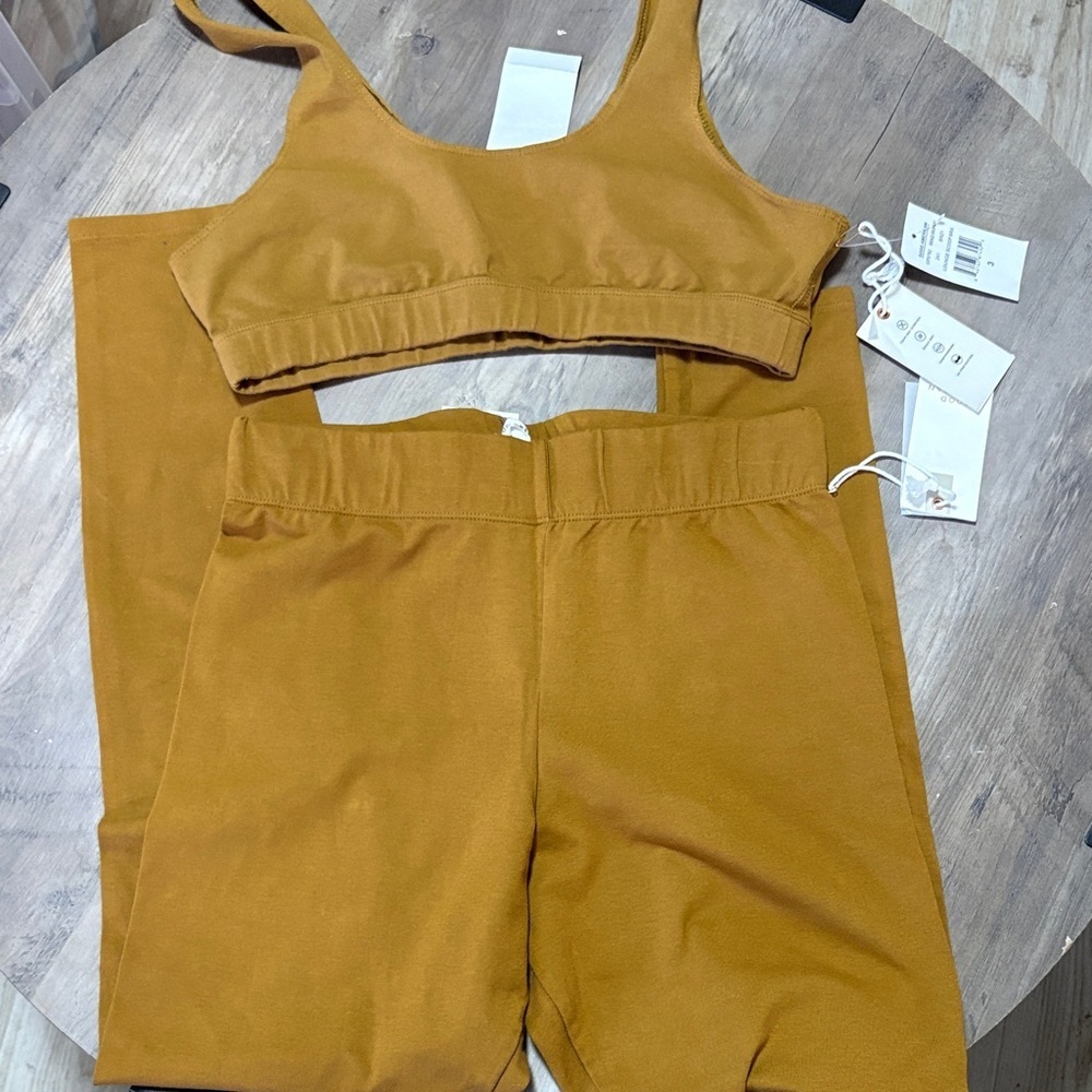 Good American Women's Mustard Pants & Top Set